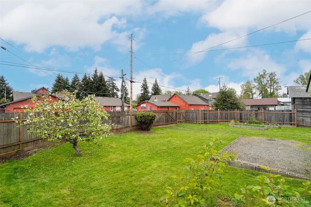 1201 N Tower Avenue Centralia WA 98531