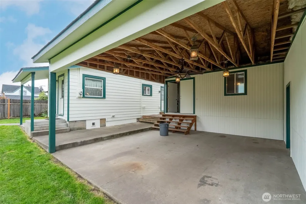 1201 N Tower Avenue Centralia WA 98531