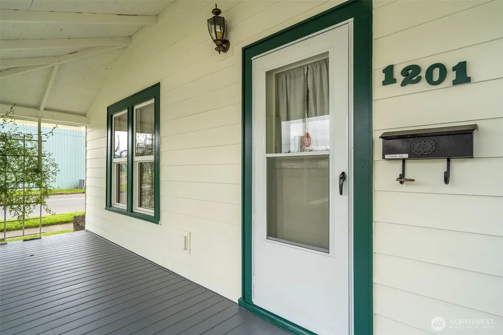 1201 N Tower Avenue Centralia WA 98531