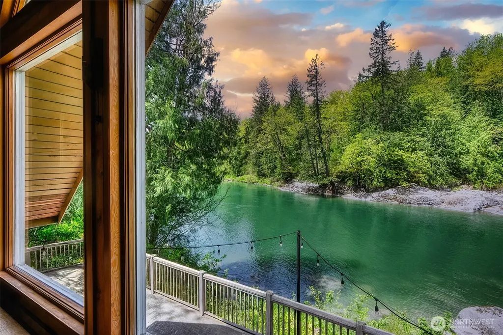 50321 Loop Road Gold Bar WA 98251