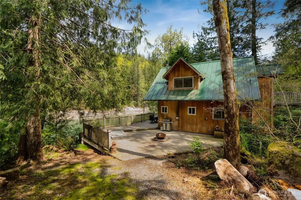50321 Loop Road Gold Bar WA 98251