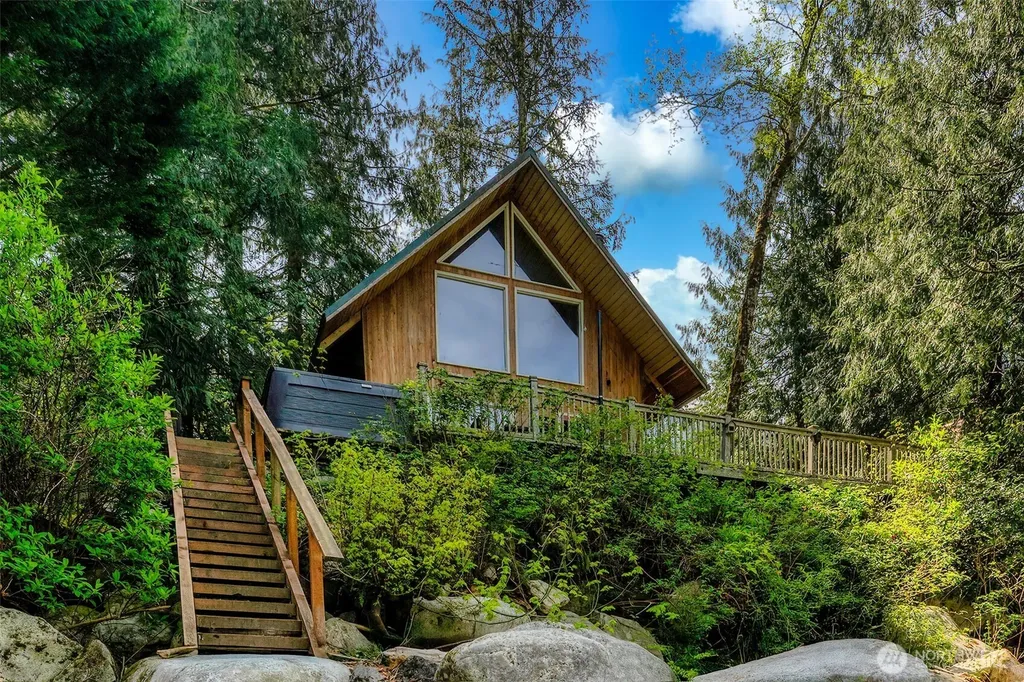 50321 Loop Road Gold Bar WA 98251