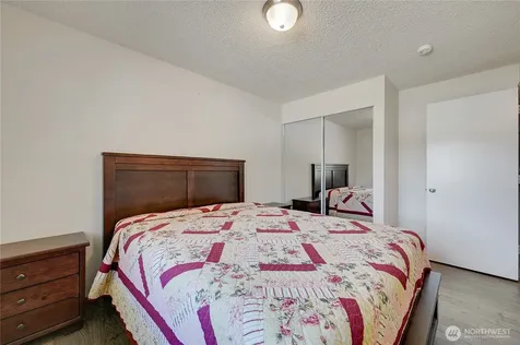 4273 Pioneer Place SE Port Orchard WA 98366