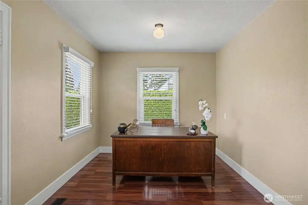 1035 5th Street Washougal WA 98671