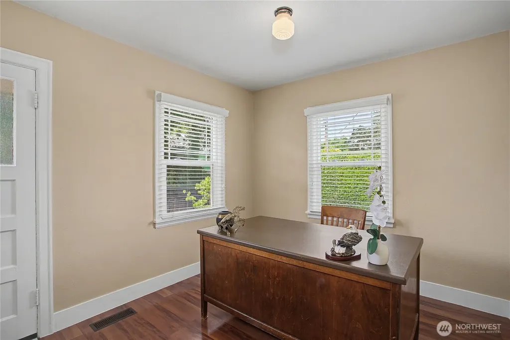 1035 5th Street Washougal WA 98671