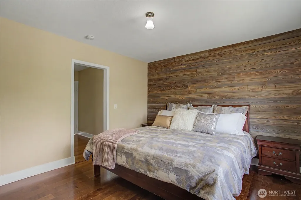 1035 5th Street Washougal WA 98671