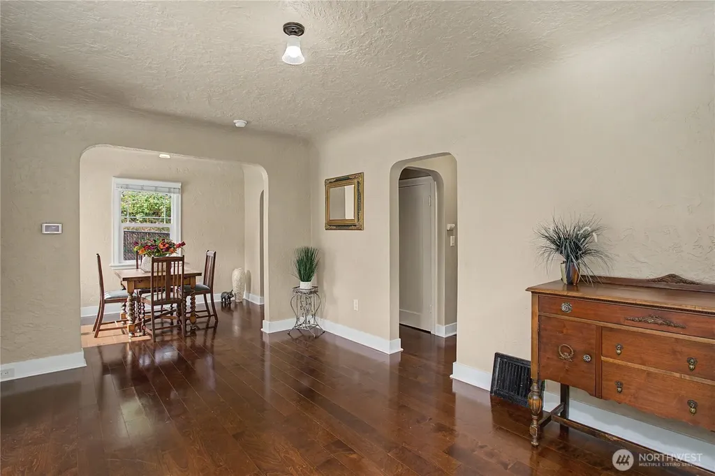 1035 5th Street Washougal WA 98671