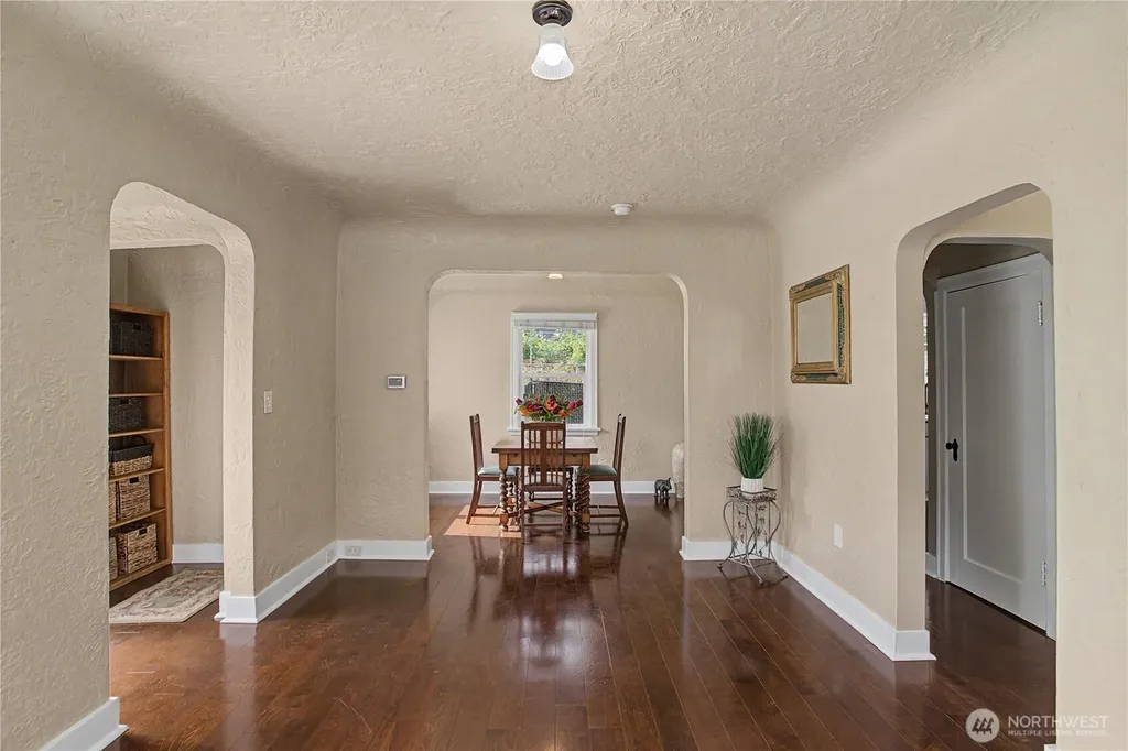 1035 5th Street Washougal WA 98671
