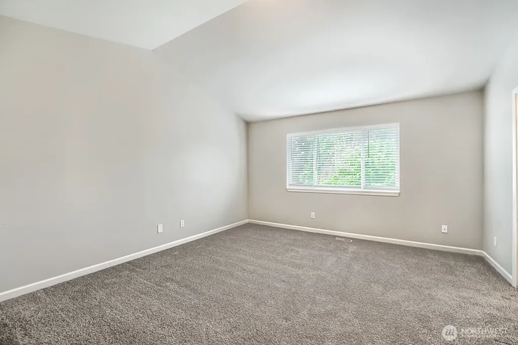 3526 181st Street E Tacoma WA 98446