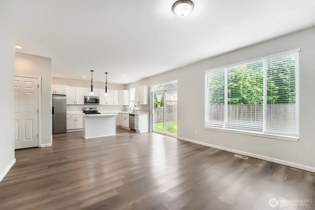 3526 181st Street E Tacoma WA 98446
