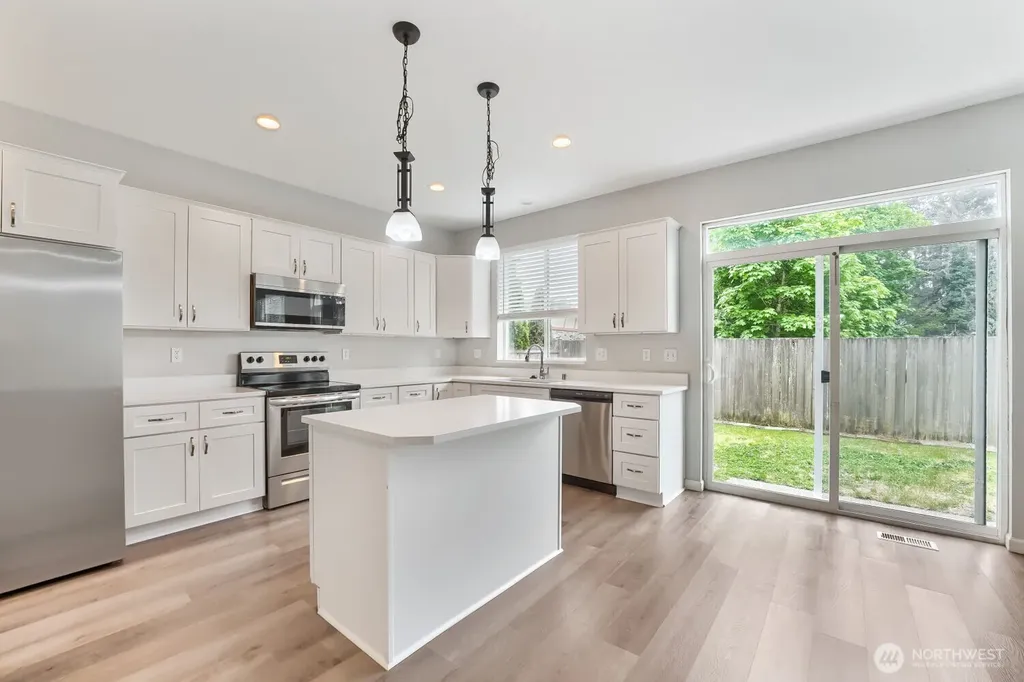 3526 181st Street E Tacoma WA 98446