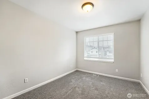 3526 181st Street E Tacoma WA 98446