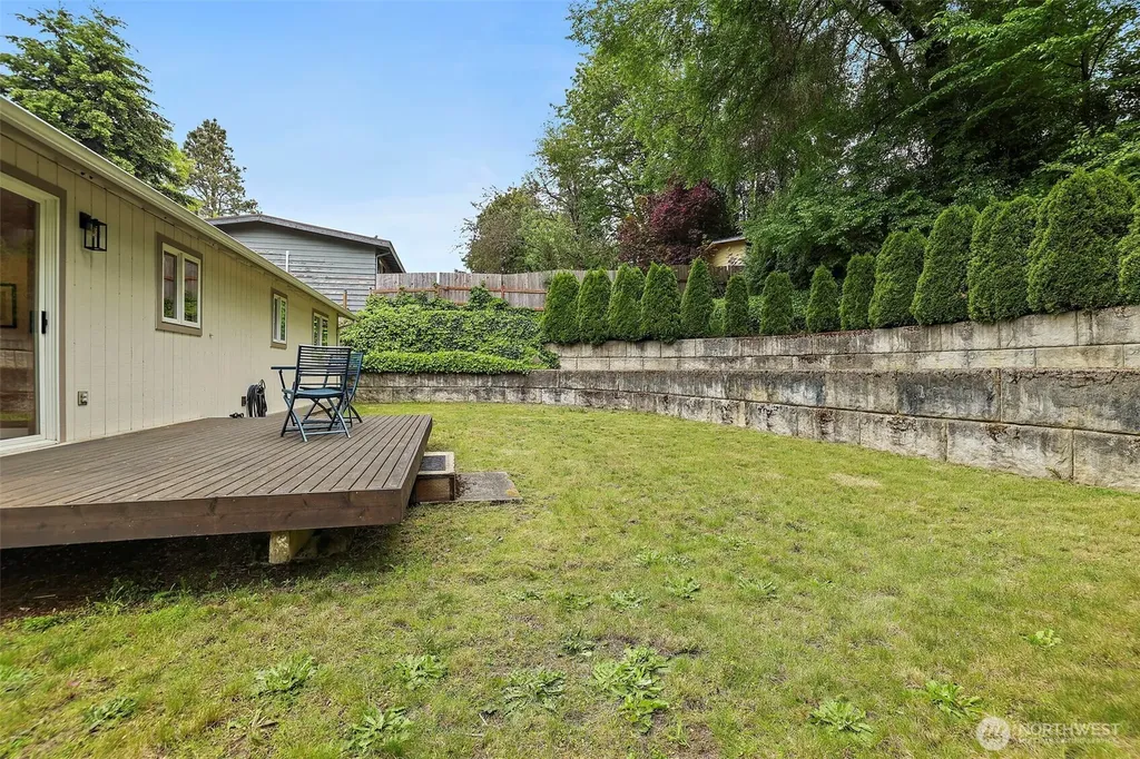 11726 8th Avenue S Burien WA 98168