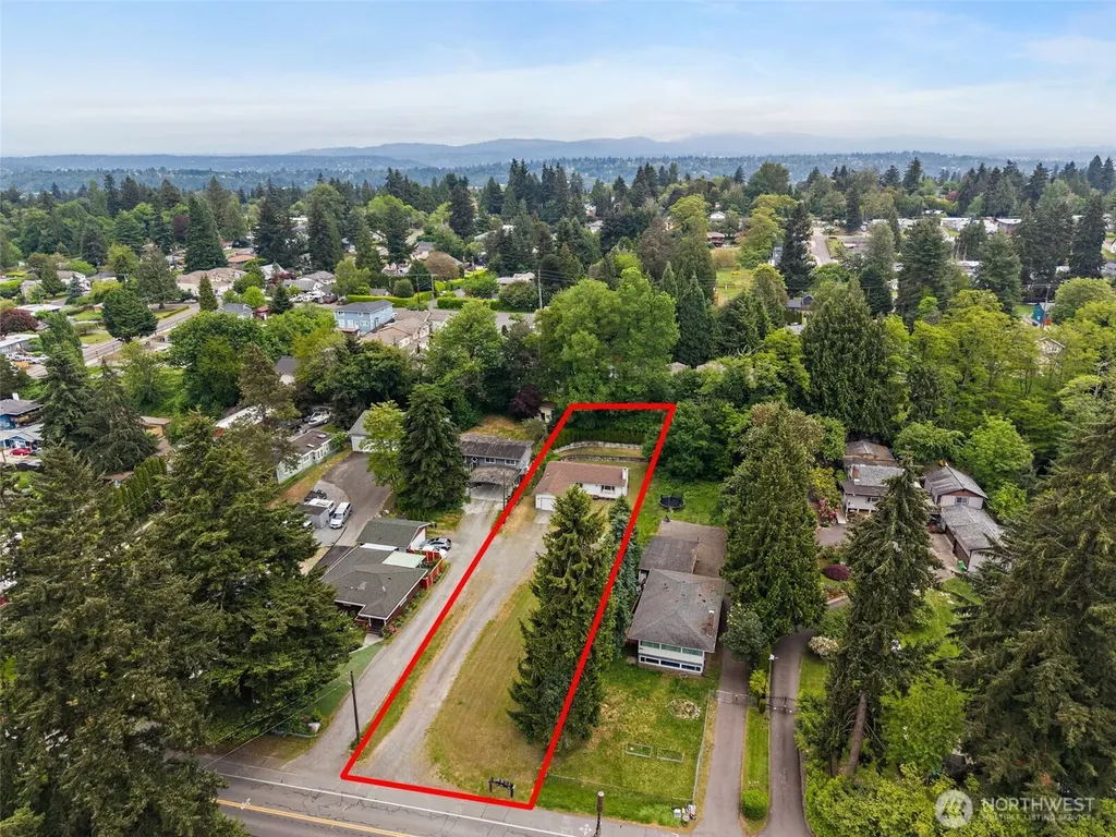 11726 8th Avenue S Burien WA 98168