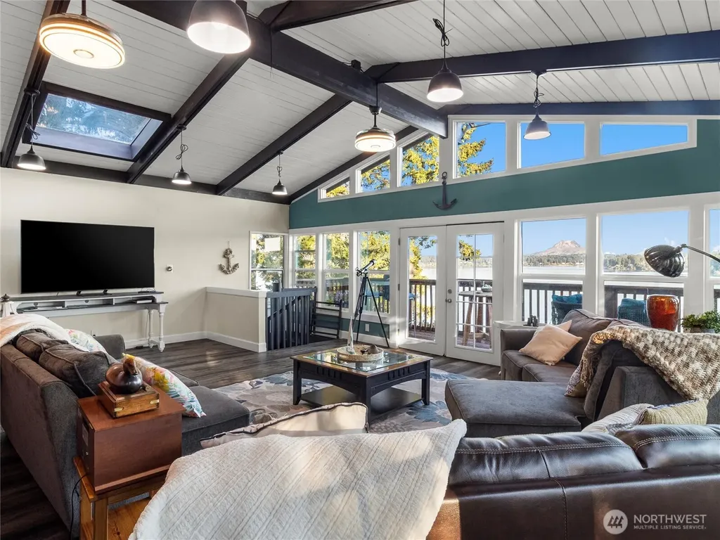 170 E Camus Drive Shelton WA 98584