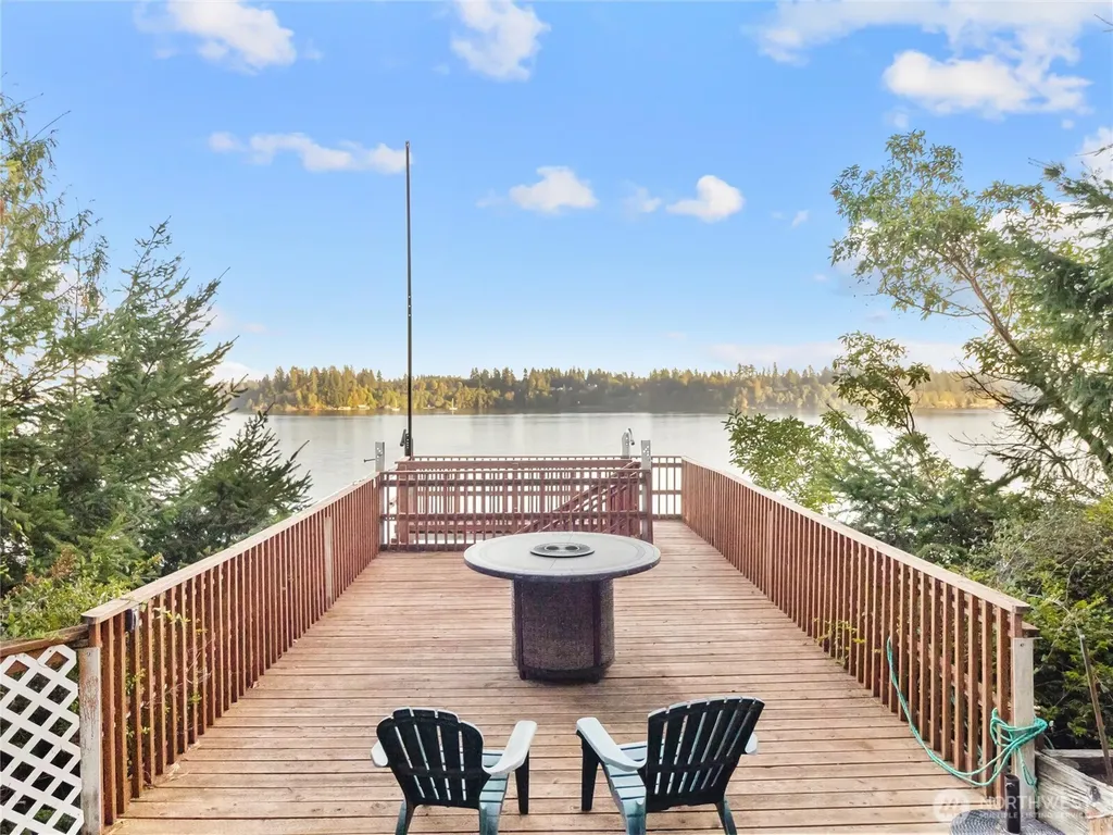 170 E Camus Drive Shelton WA 98584