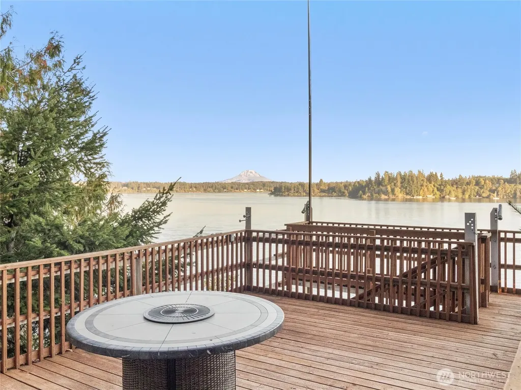 170 E Camus Drive Shelton WA 98584