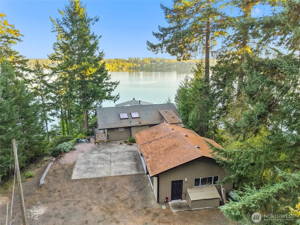 170 E Camus Drive Shelton WA 98584