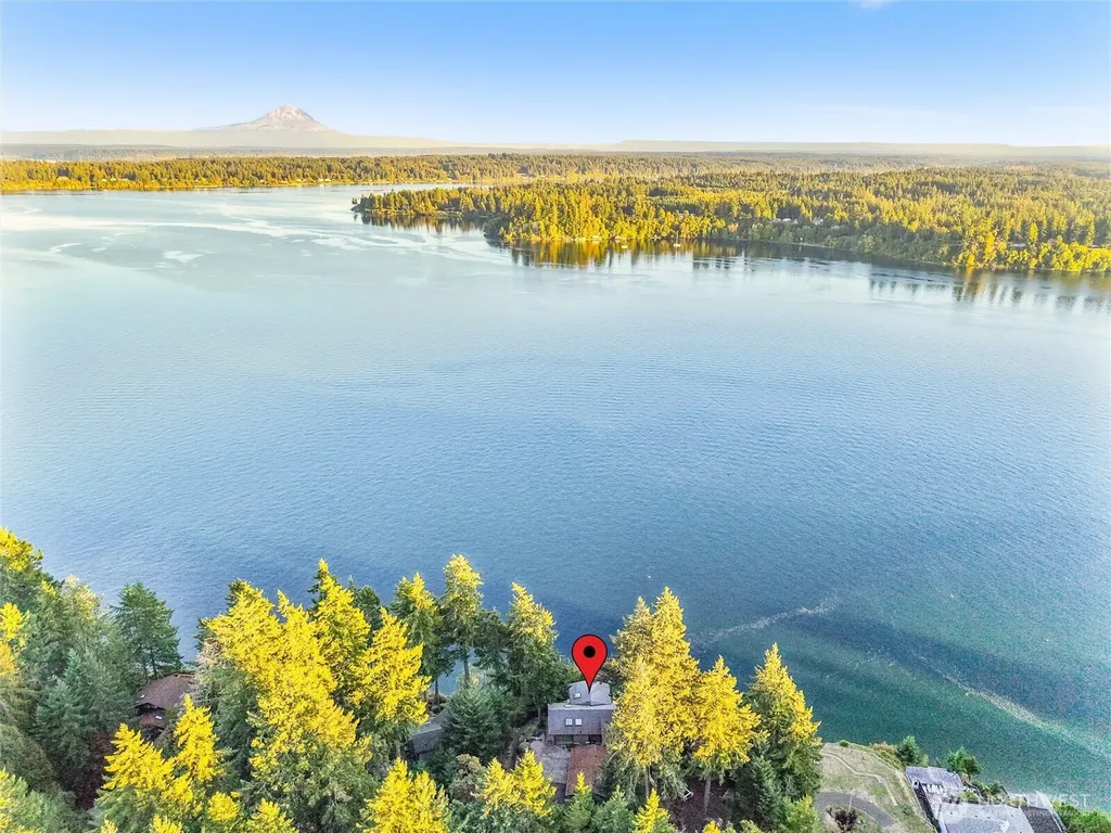 170 E Camus Drive Shelton WA 98584
