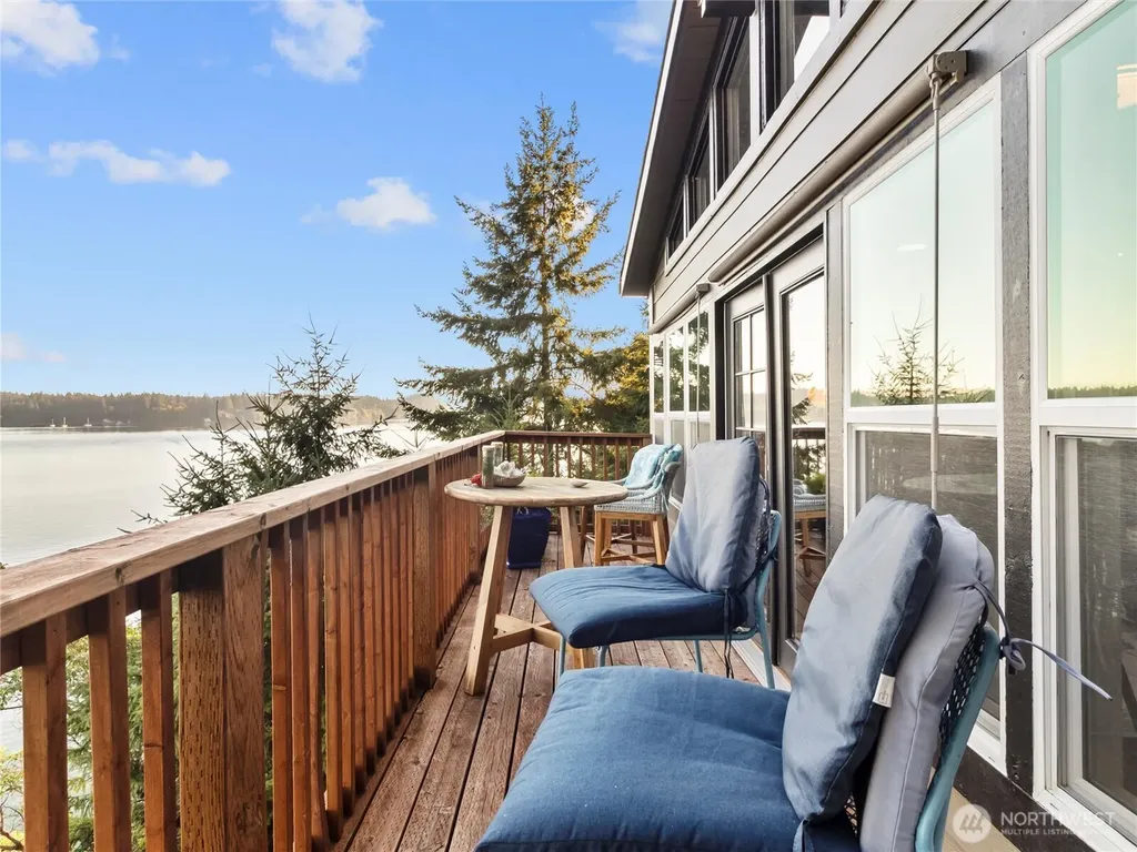 170 E Camus Drive Shelton WA 98584