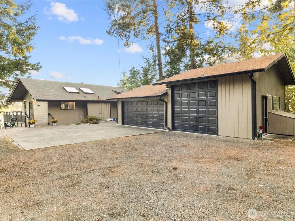 170 E Camus Drive Shelton WA 98584