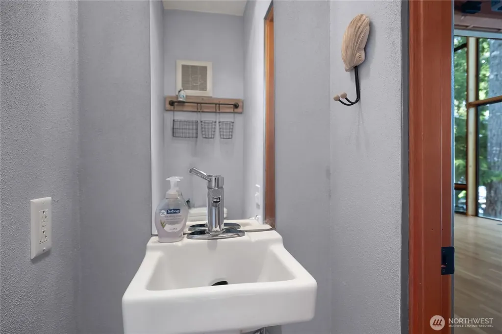 451 E Ballantrae Drive Shelton WA 98584