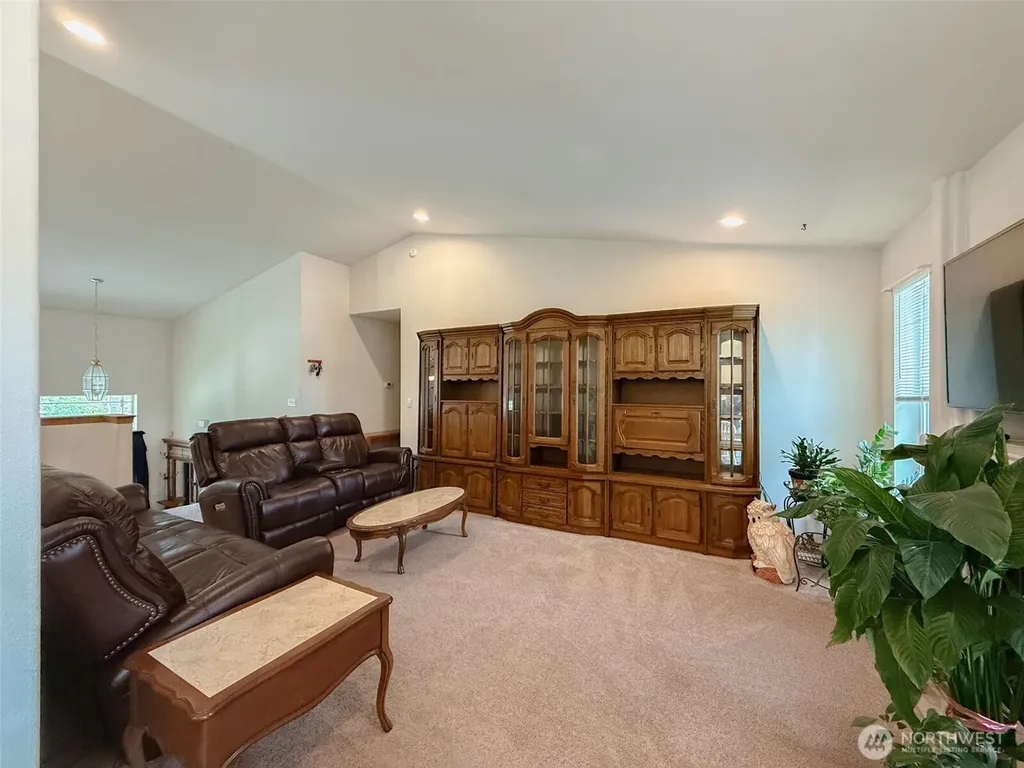 210 166th Street E Spanaway WA 98387
