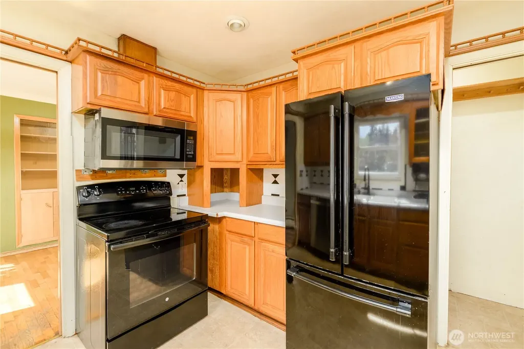 623 E 10th Street Port Angeles WA 98362