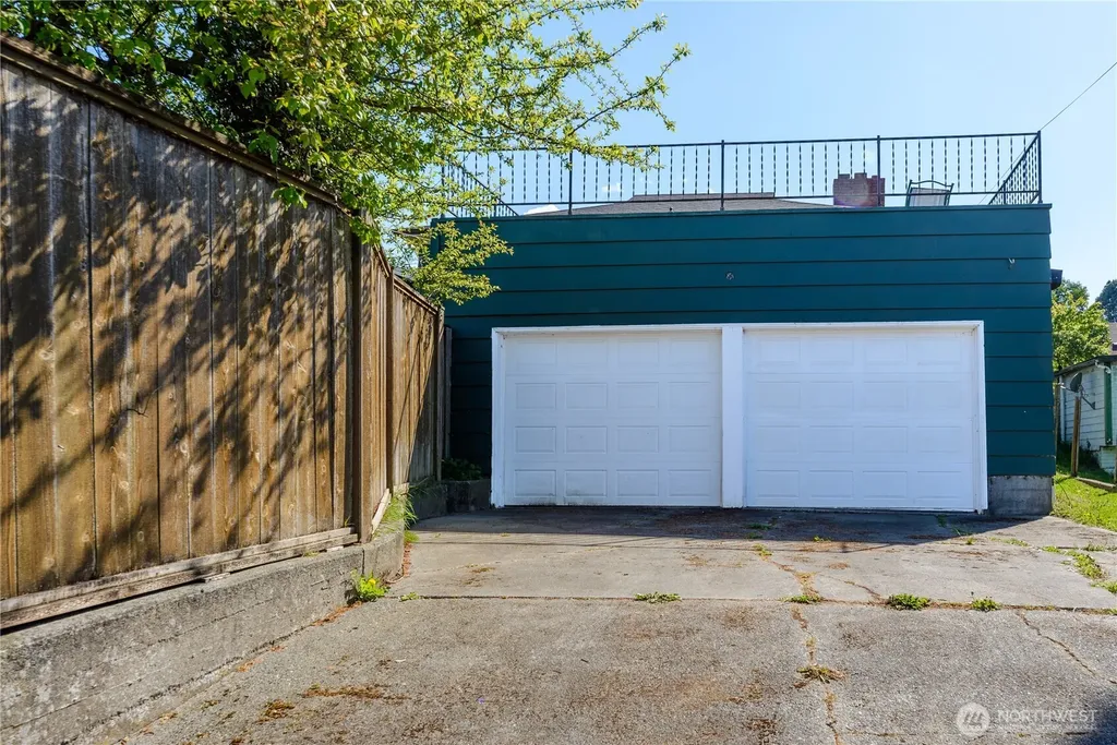 623 E 10th Street Port Angeles WA 98362