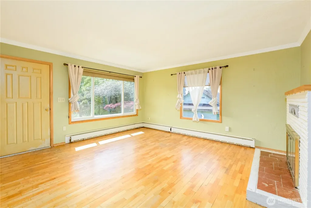 623 E 10th Street Port Angeles WA 98362