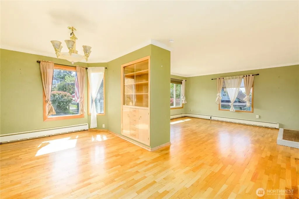 623 E 10th Street Port Angeles WA 98362