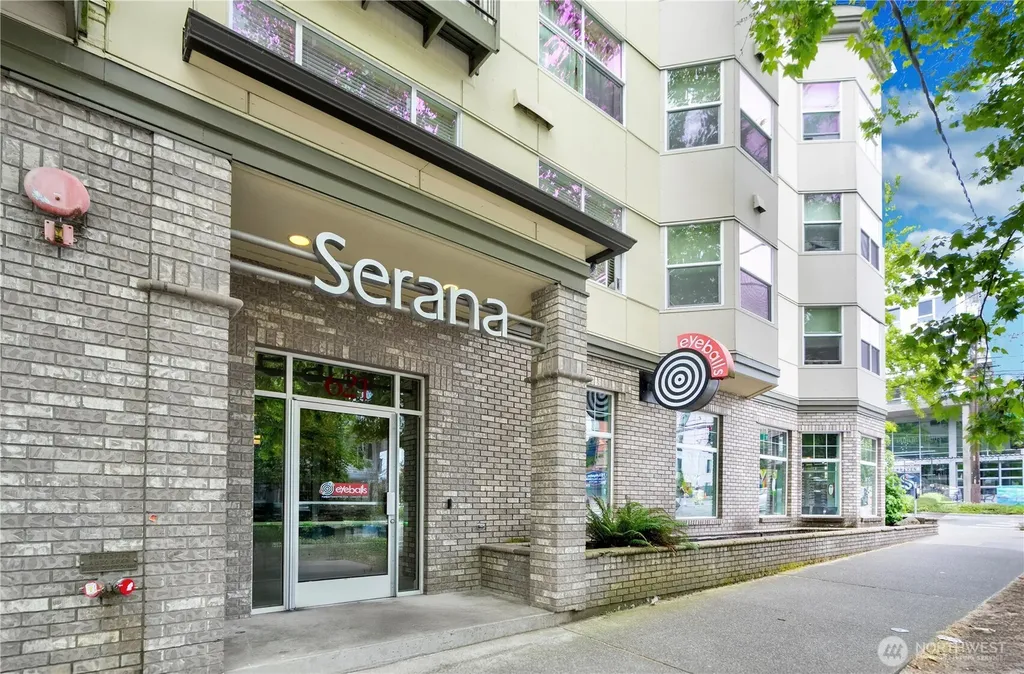 621 5th Avenue N Seattle WA 98109