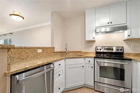 621 5th Avenue N Seattle WA 98109