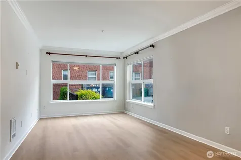 621 5th Avenue N Seattle WA 98109