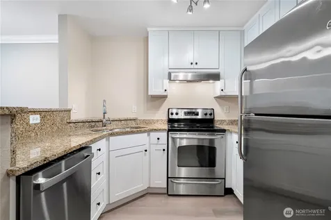 621 5th Avenue N Seattle WA 98109