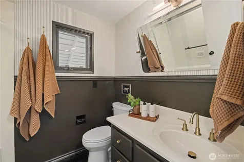 1824 180th Avenue NE Bellevue WA 98008