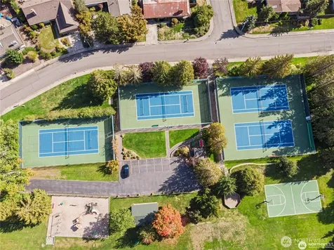 1824 180th Avenue NE Bellevue WA 98008