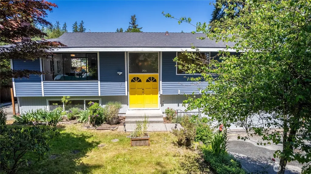 2104 N 188th Street Shoreline WA 98133