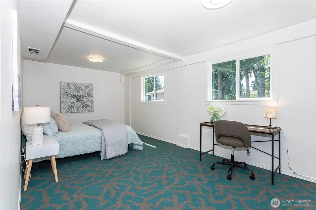 2104 N 188th Street Shoreline WA 98133