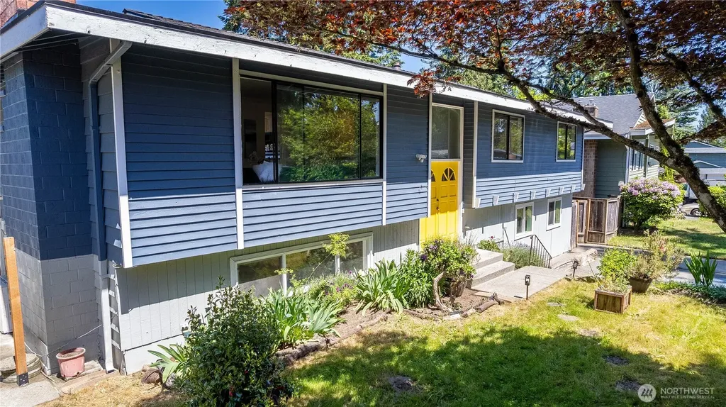 2104 N 188th Street Shoreline WA 98133