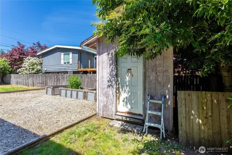 2104 N 188th Street Shoreline WA 98133