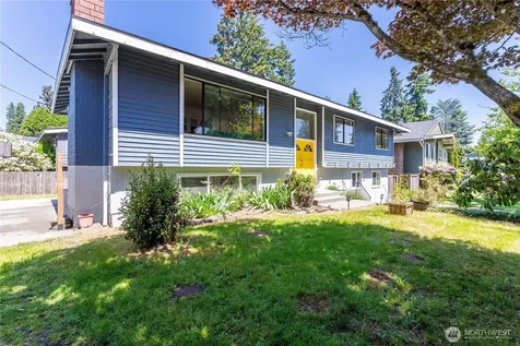 2104 N 188th Street Shoreline WA 98133