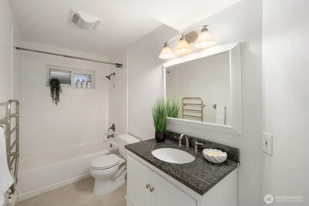6620 28th Avenue NW Seattle WA 98117