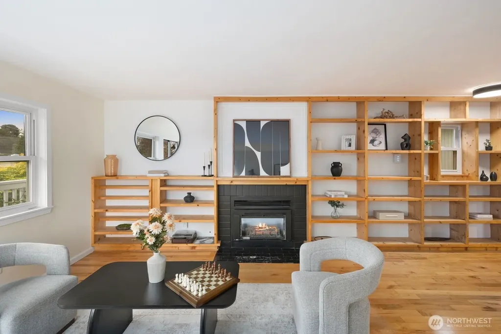 6620 28th Avenue NW Seattle WA 98117
