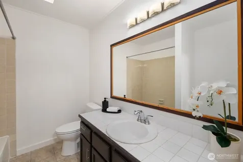 6620 28th Avenue NW Seattle WA 98117