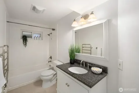 6620 28th Avenue NW Seattle WA 98117