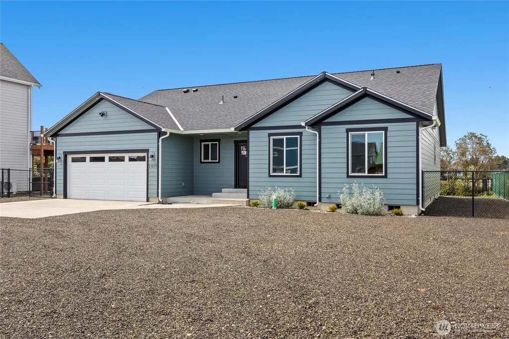 1019 Wawona Avenue SE Ocean Shores WA 98569