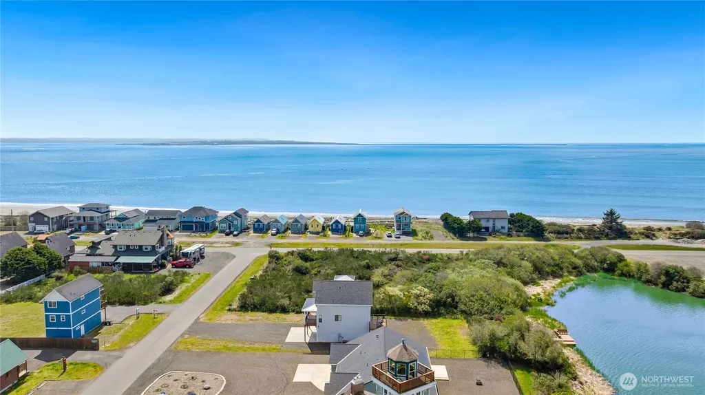 1019 Wawona Avenue SE Ocean Shores WA 98569