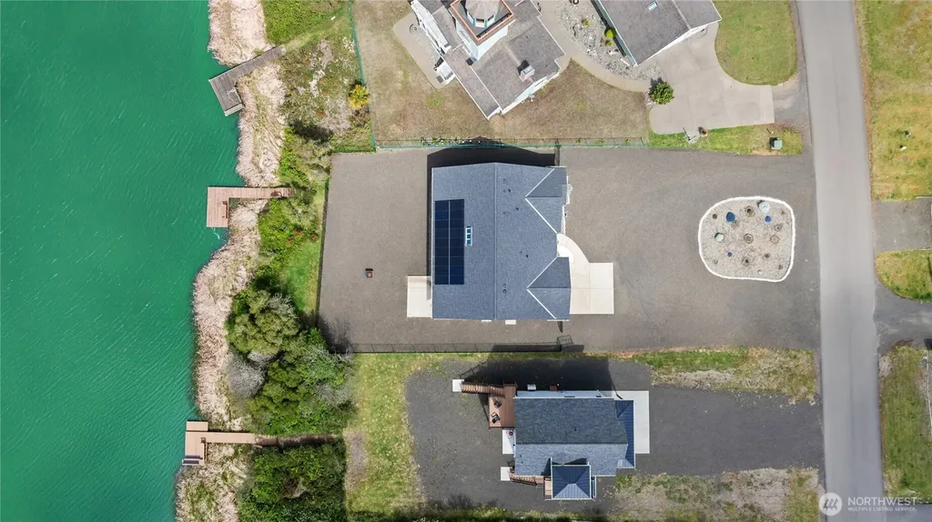 1019 Wawona Avenue SE Ocean Shores WA 98569