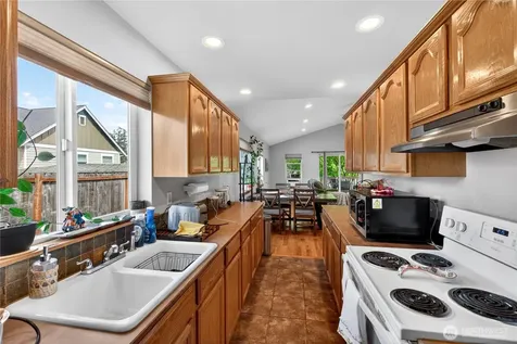 12215 34th Street Ct E Edgewood WA 98372